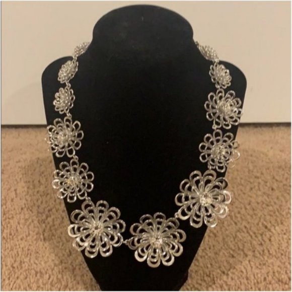 kate spade oops a daisy silver flower necklace nwo - Picture 1 of 8